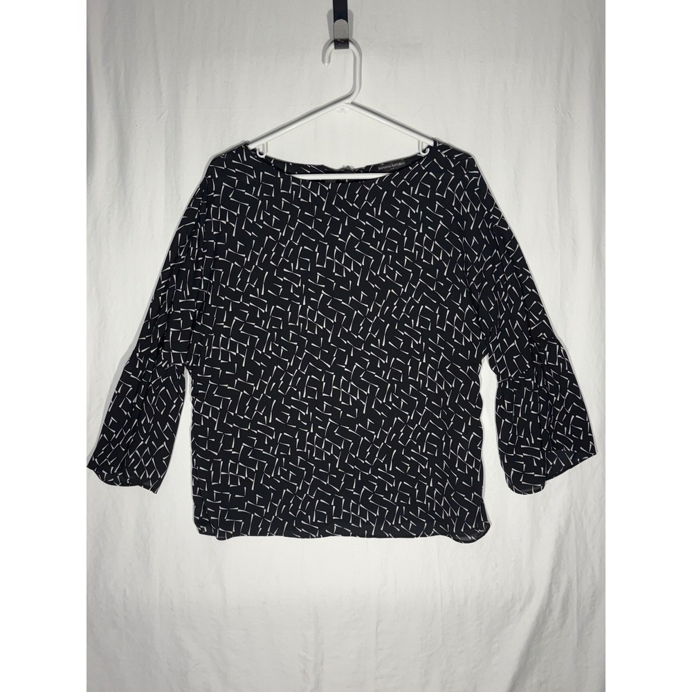 Banana Republic Black White Geometric Bell Sleeve Keyhole Back Blouse Small